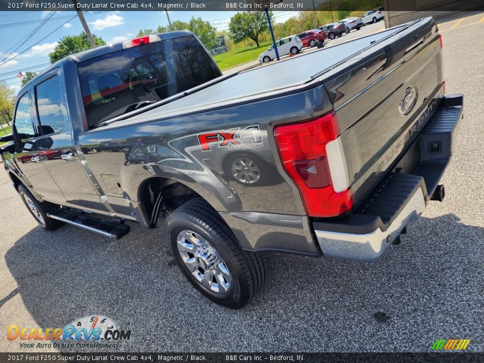 2017 Ford F250 Super Duty Lariat Crew Cab 4x4 Magnetic / Black Photo #7