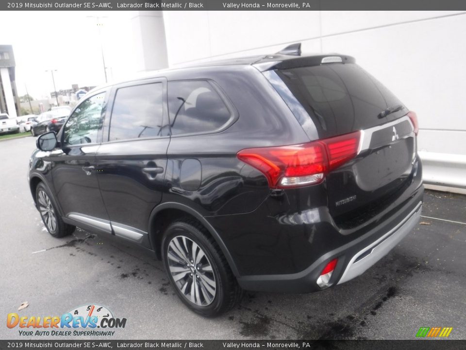 2019 Mitsubishi Outlander SE S-AWC Labrador Black Metallic / Black Photo #8