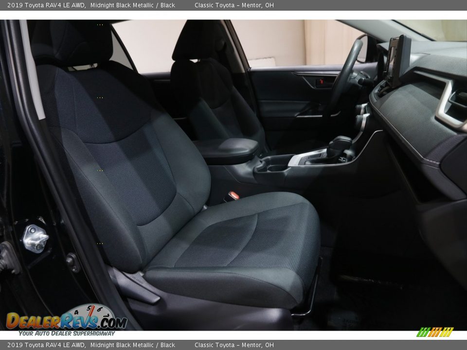 2019 Toyota RAV4 LE AWD Midnight Black Metallic / Black Photo #14