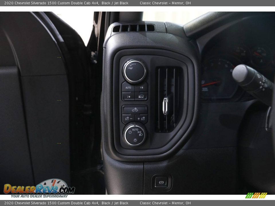 2020 Chevrolet Silverado 1500 Custom Double Cab 4x4 Black / Jet Black Photo #6