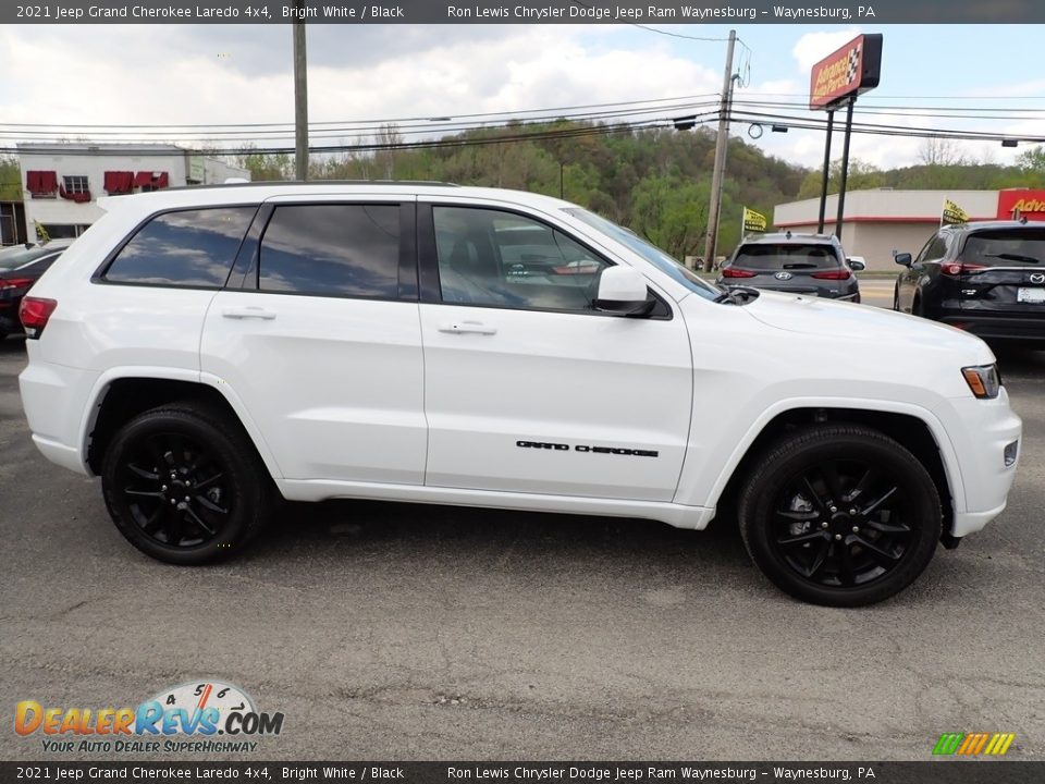 2021 Jeep Grand Cherokee Laredo 4x4 Bright White / Black Photo #7