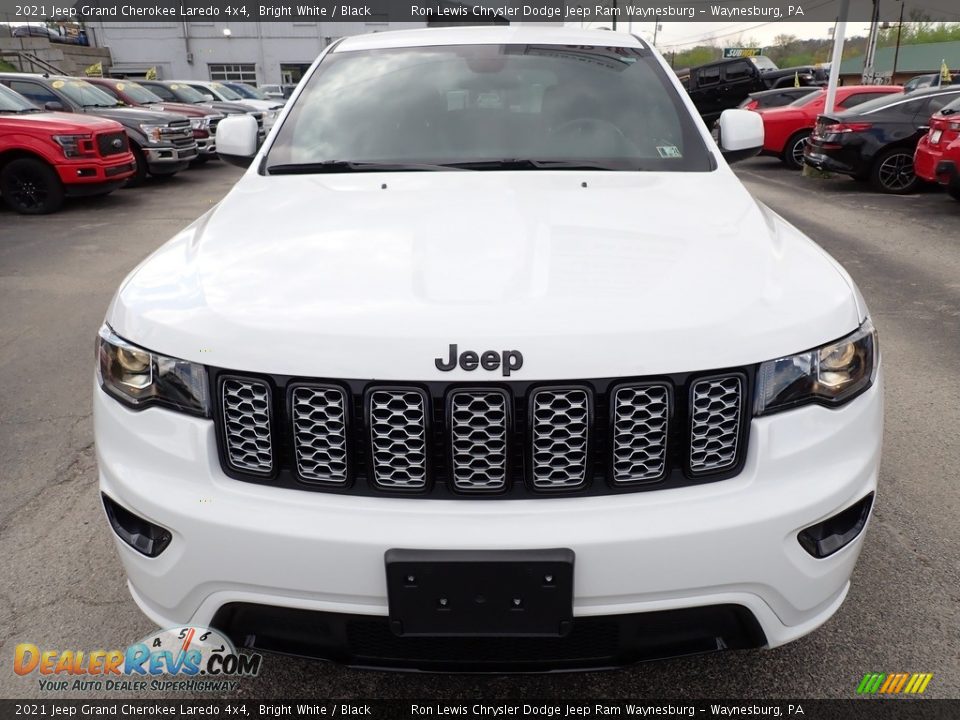 2021 Jeep Grand Cherokee Laredo 4x4 Bright White / Black Photo #9