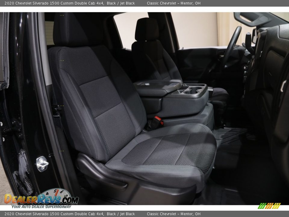 2020 Chevrolet Silverado 1500 Custom Double Cab 4x4 Black / Jet Black Photo #16