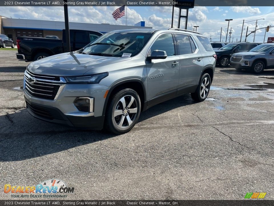 2023 Chevrolet Traverse LT AWD Sterling Gray Metallic / Jet Black Photo #2