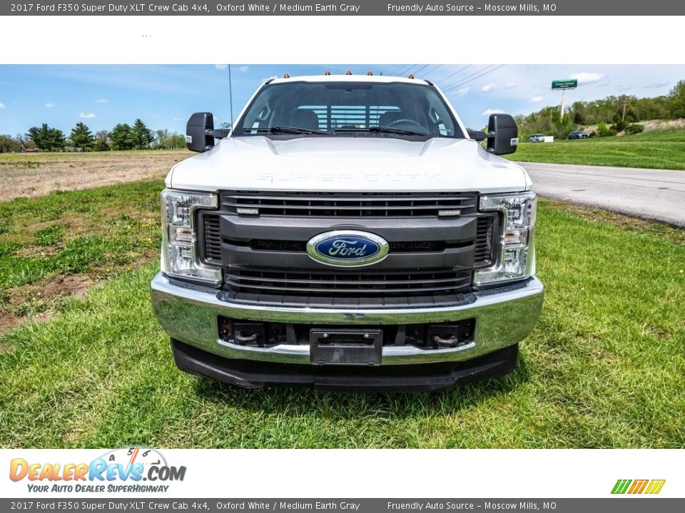 2017 Ford F350 Super Duty XLT Crew Cab 4x4 Oxford White / Medium Earth Gray Photo #13