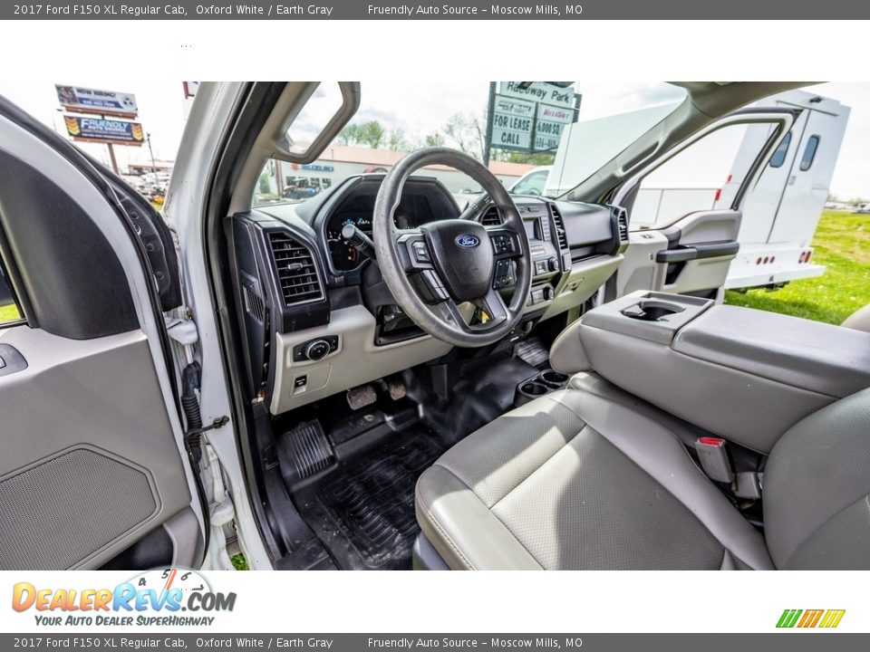 2017 Ford F150 XL Regular Cab Oxford White / Earth Gray Photo #19