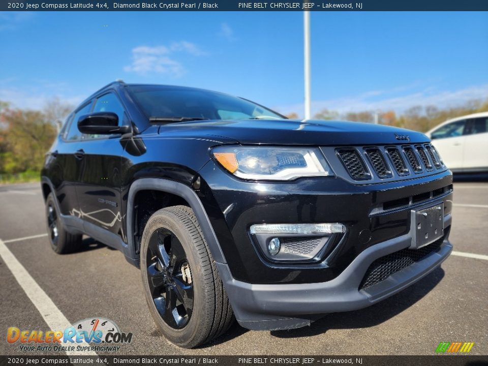 2020 Jeep Compass Latitude 4x4 Diamond Black Crystal Pearl / Black Photo #2