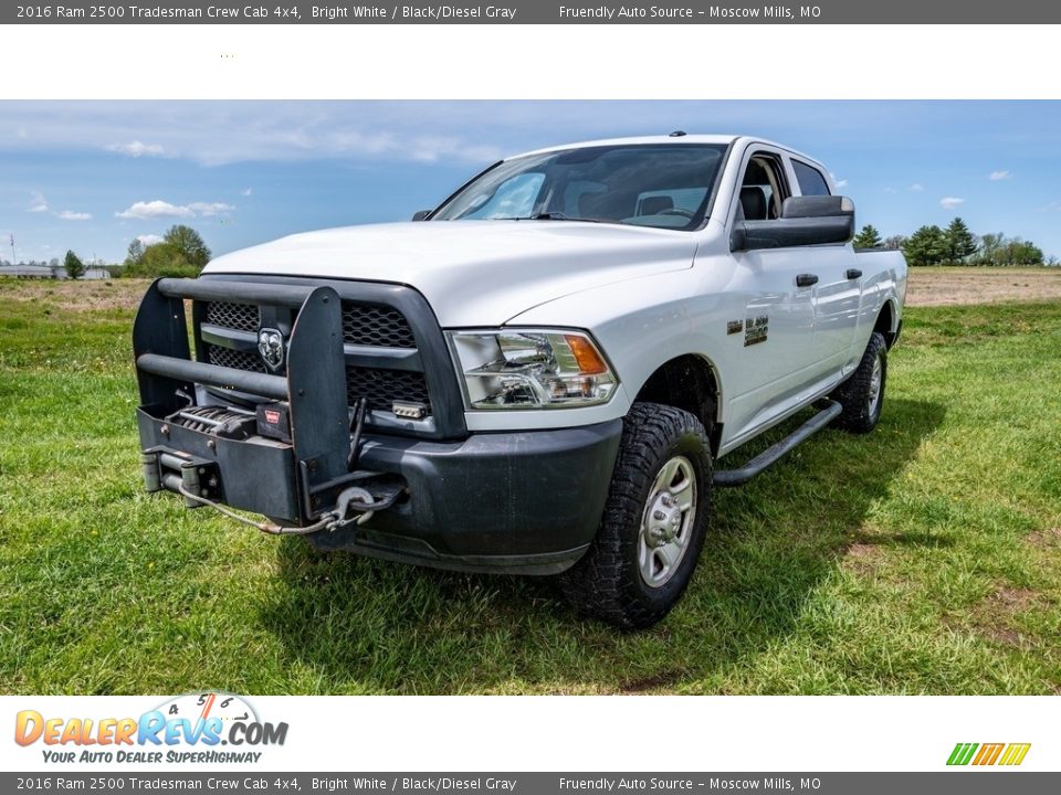 2016 Ram 2500 Tradesman Crew Cab 4x4 Bright White / Black/Diesel Gray Photo #8