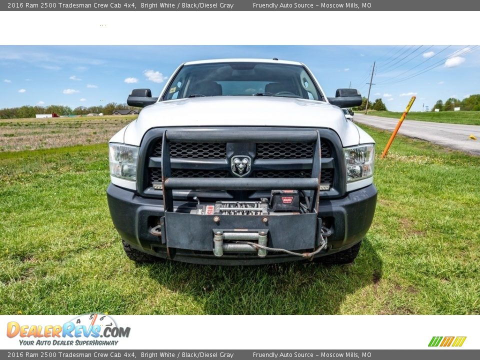 2016 Ram 2500 Tradesman Crew Cab 4x4 Bright White / Black/Diesel Gray Photo #9