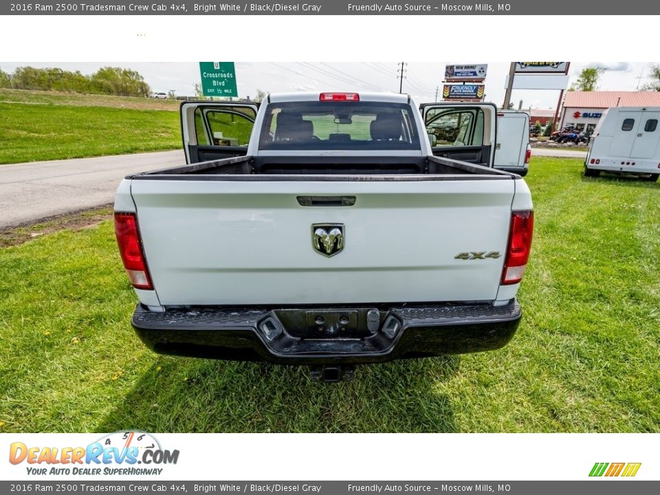 2016 Ram 2500 Tradesman Crew Cab 4x4 Bright White / Black/Diesel Gray Photo #22