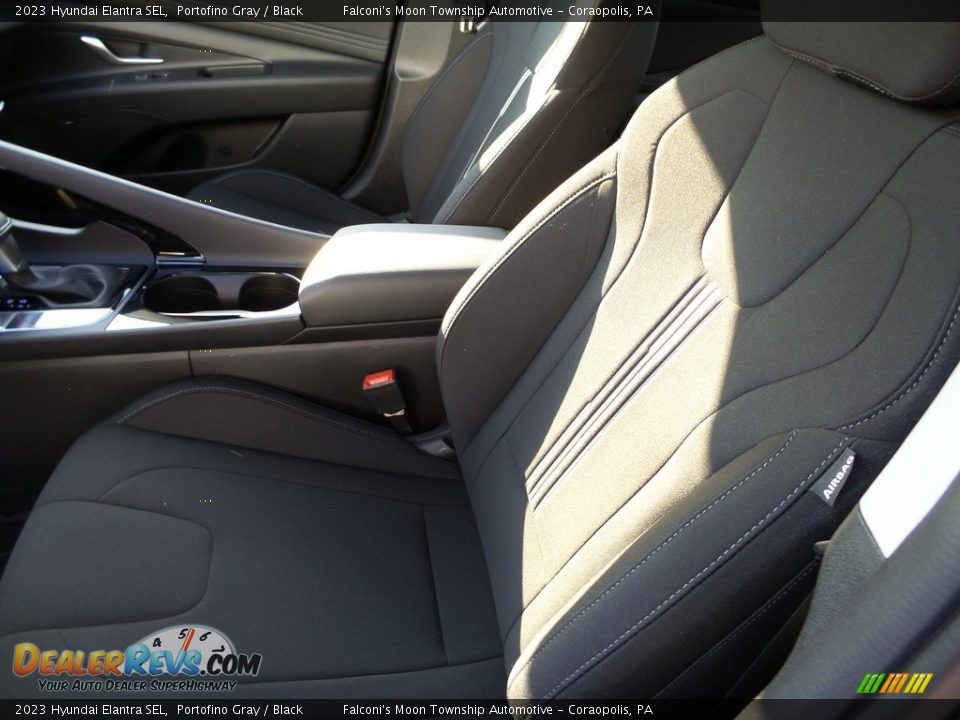 2023 Hyundai Elantra SEL Portofino Gray / Black Photo #10