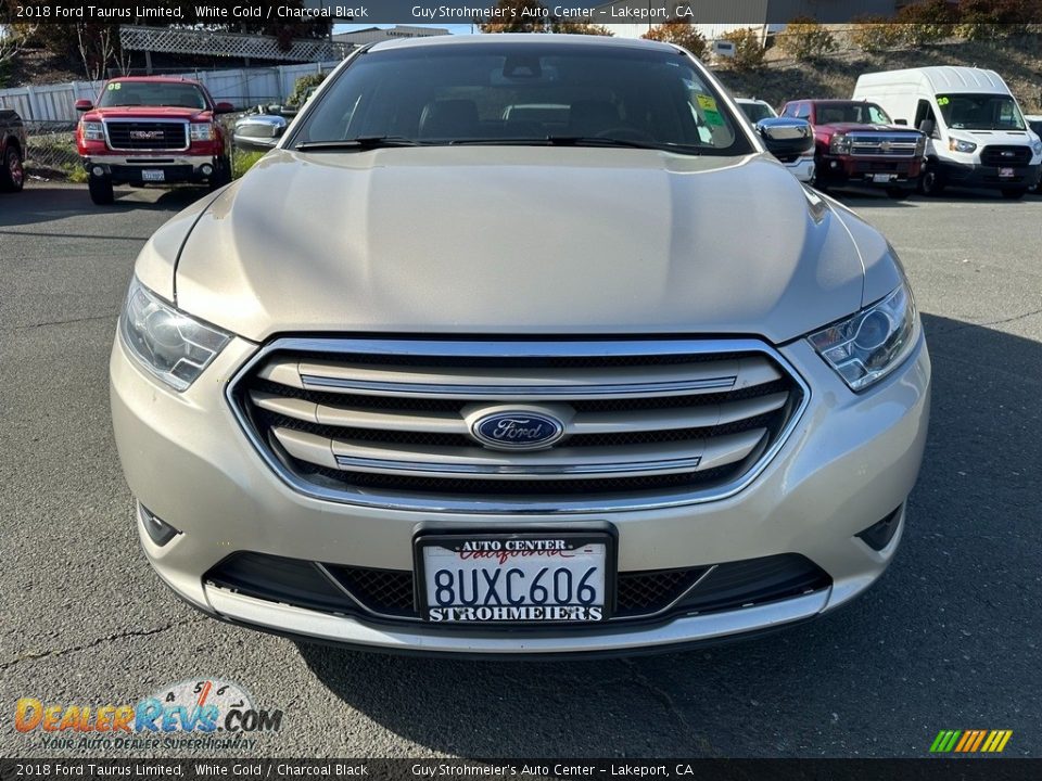 2018 Ford Taurus Limited White Gold / Charcoal Black Photo #2