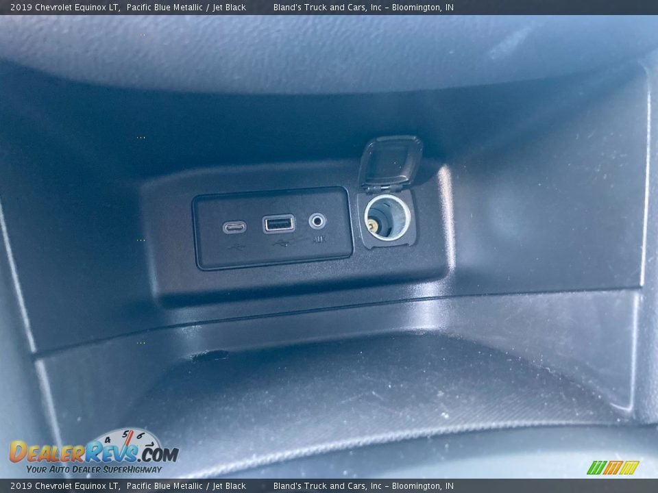 2019 Chevrolet Equinox LT Pacific Blue Metallic / Jet Black Photo #31