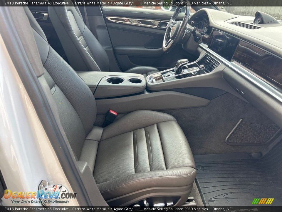 Front Seat of 2018 Porsche Panamera 4S Executive Photo #6