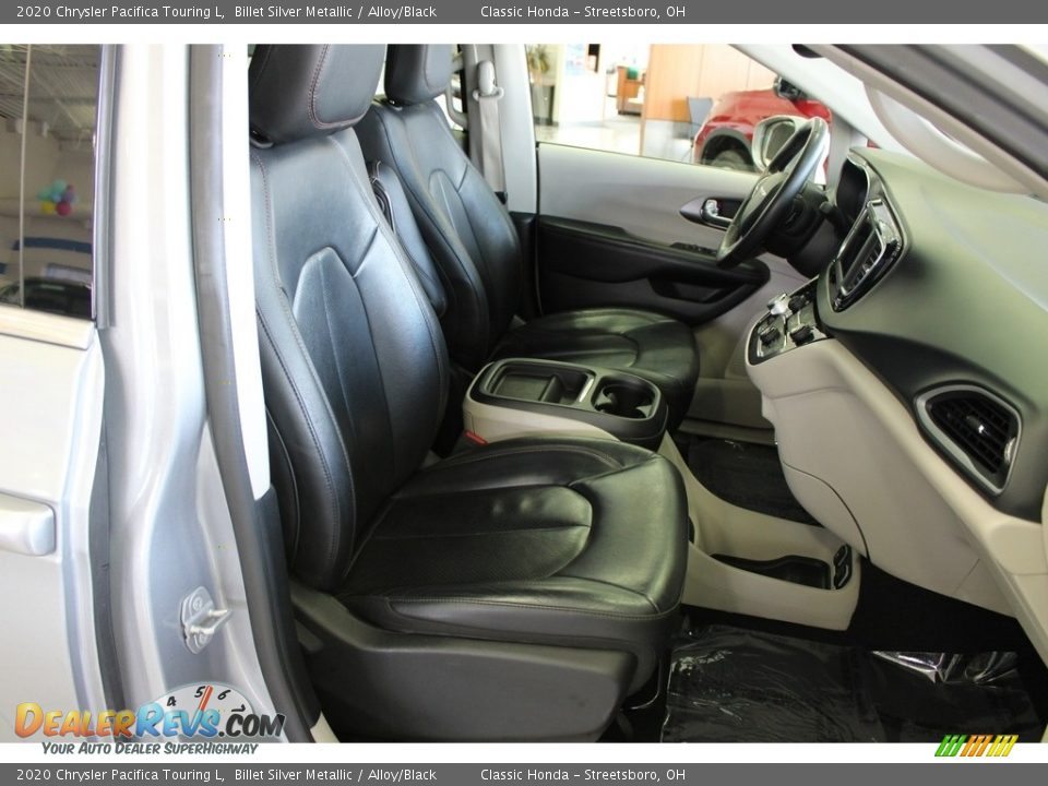 2020 Chrysler Pacifica Touring L Billet Silver Metallic / Alloy/Black Photo #16