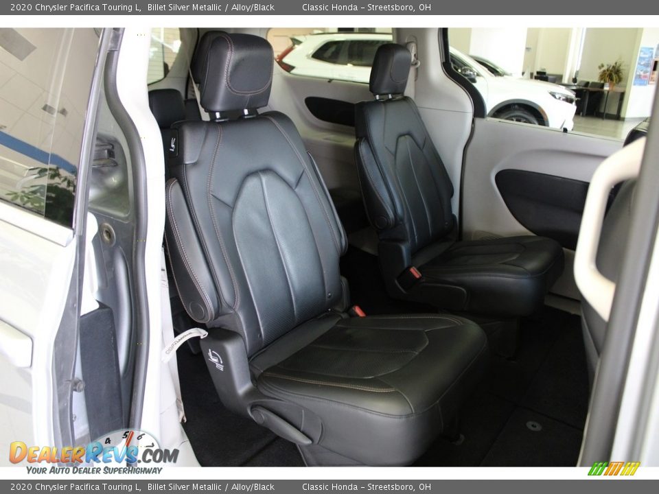 2020 Chrysler Pacifica Touring L Billet Silver Metallic / Alloy/Black Photo #18