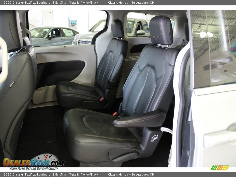 2020 Chrysler Pacifica Touring L Billet Silver Metallic / Alloy/Black Photo #23