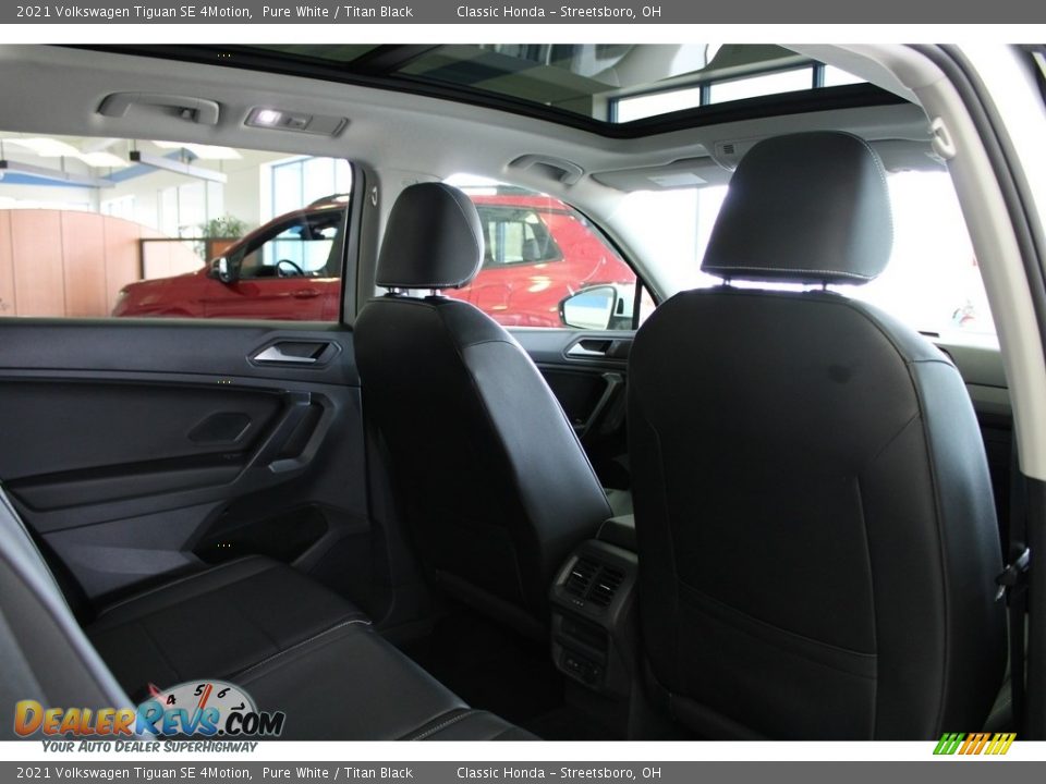 2021 Volkswagen Tiguan SE 4Motion Pure White / Titan Black Photo #33