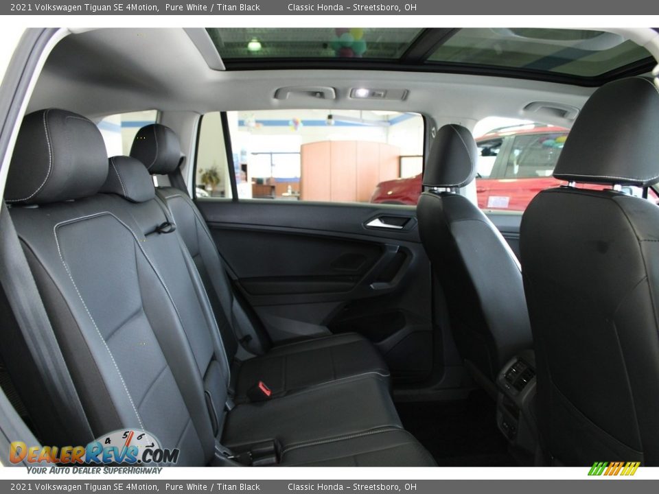 2021 Volkswagen Tiguan SE 4Motion Pure White / Titan Black Photo #34