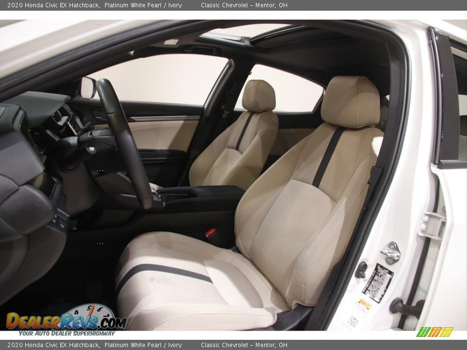 2020 Honda Civic EX Hatchback Platinum White Pearl / Ivory Photo #5