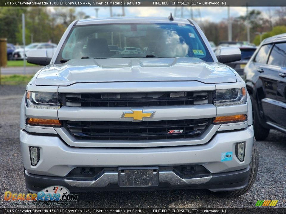 2016 Chevrolet Silverado 1500 LT Crew Cab 4x4 Silver Ice Metallic / Jet Black Photo #2