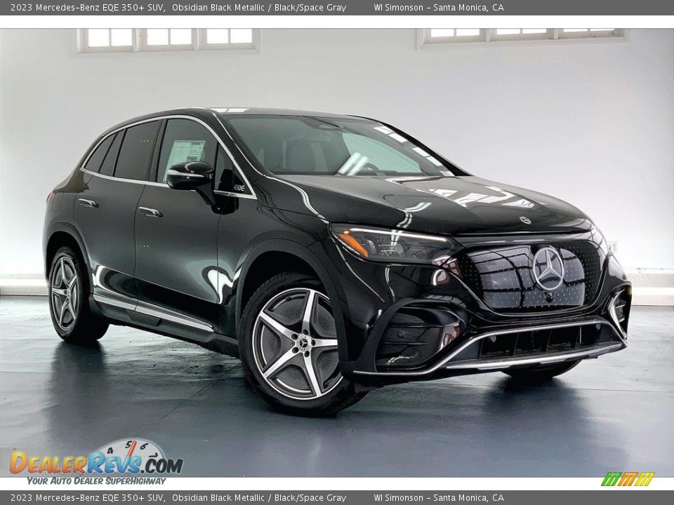 Front 3/4 View of 2023 Mercedes-Benz EQE 350+ SUV Photo #11