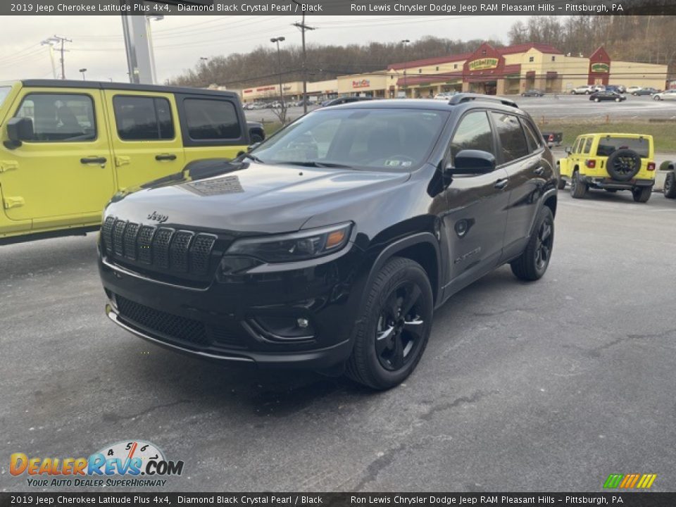 2019 Jeep Cherokee Latitude Plus 4x4 Diamond Black Crystal Pearl / Black Photo #1