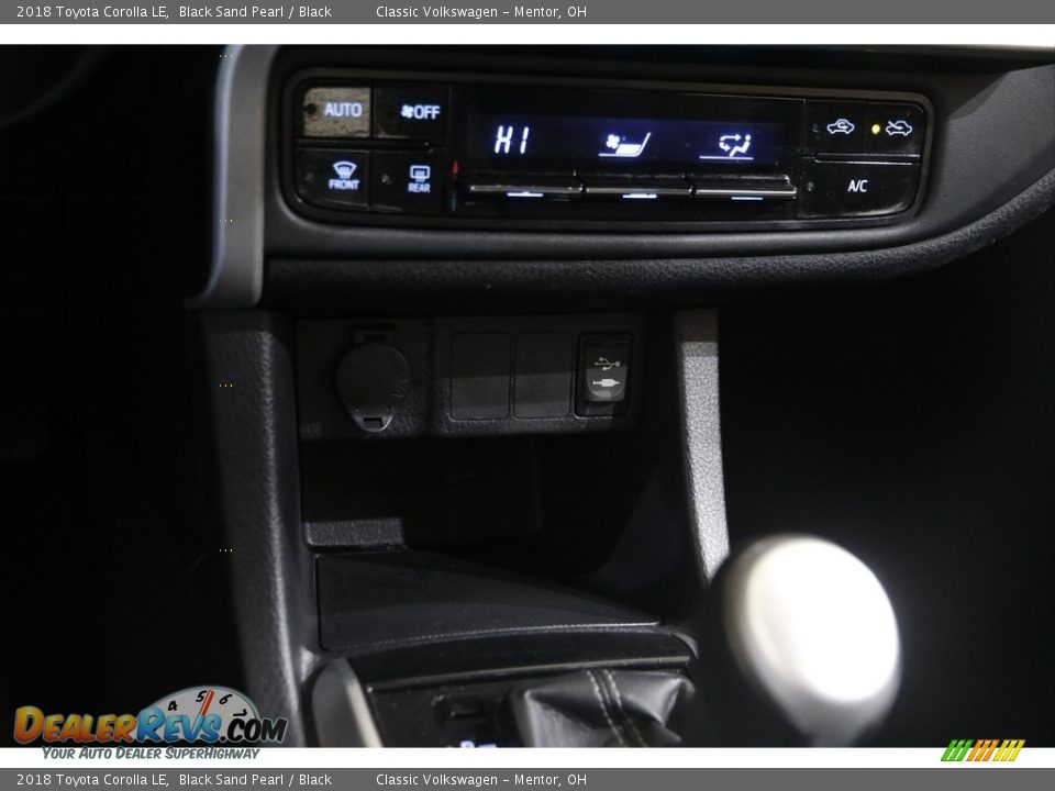 2018 Toyota Corolla LE Black Sand Pearl / Black Photo #13