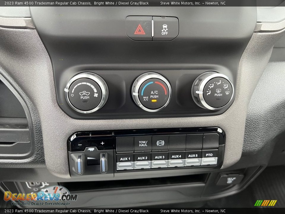 Controls of 2023 Ram 4500 Tradesman Regular Cab Chassis Photo #18