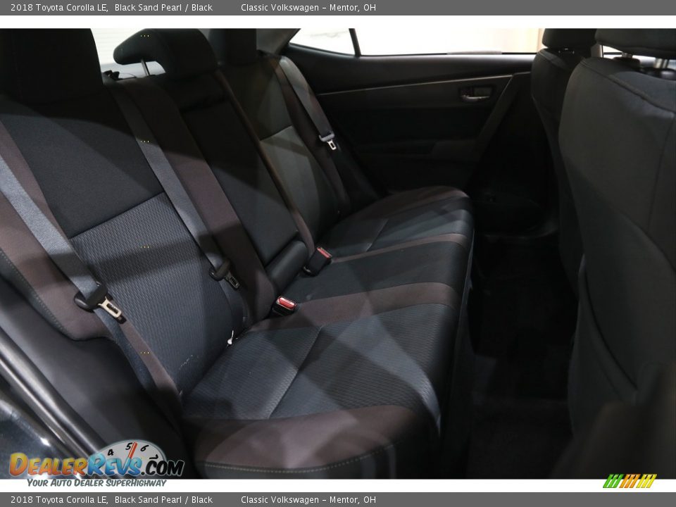 2018 Toyota Corolla LE Black Sand Pearl / Black Photo #16