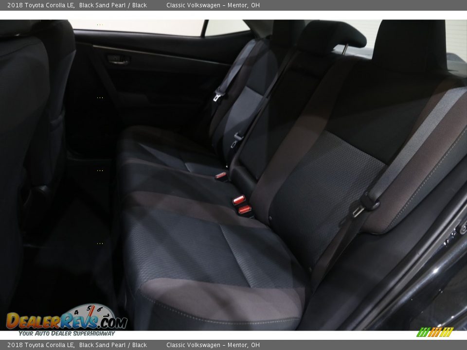 2018 Toyota Corolla LE Black Sand Pearl / Black Photo #17