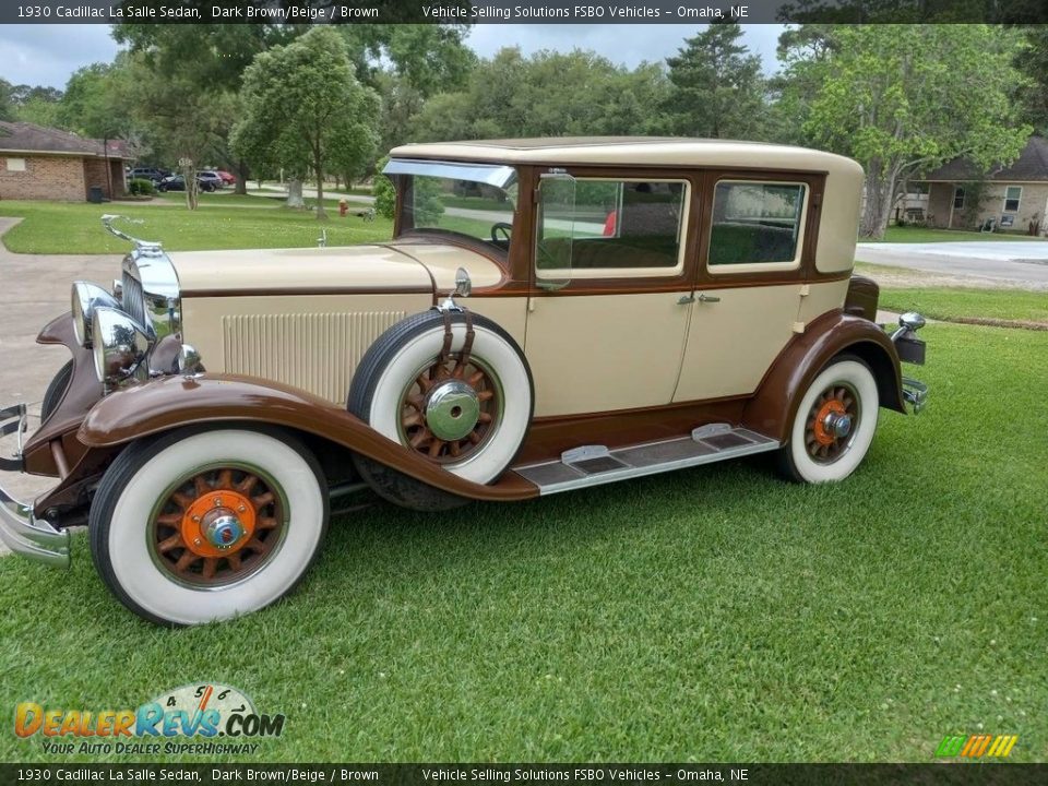 1930 Cadillac La Salle Sedan Dark Brown/Beige / Brown Photo #1