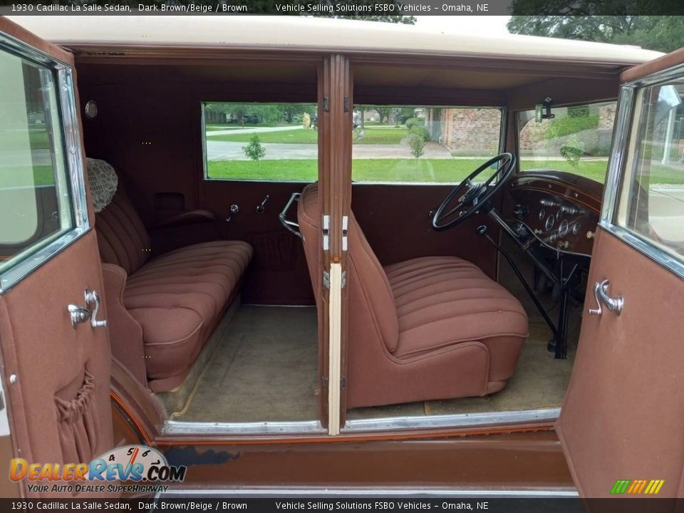 1930 Cadillac La Salle Sedan Dark Brown/Beige / Brown Photo #2