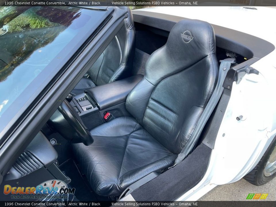 1996 Chevrolet Corvette Convertible Arctic White / Black Photo #2