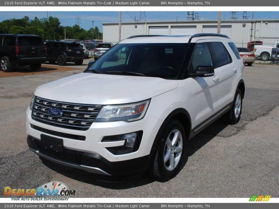 2016 Ford Explorer XLT 4WD White Platinum Metallic Tri-Coat / Medium Light Camel Photo #1