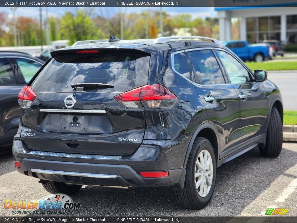 2019 Nissan Rogue SV AWD Magnetic Black / Charcoal Photo #3