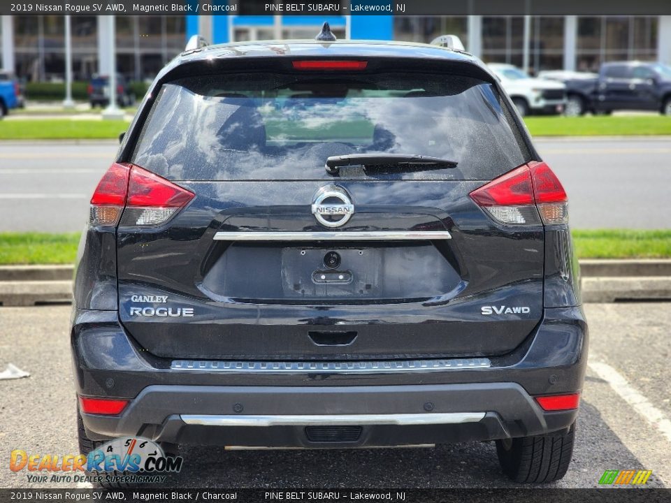 2019 Nissan Rogue SV AWD Magnetic Black / Charcoal Photo #4