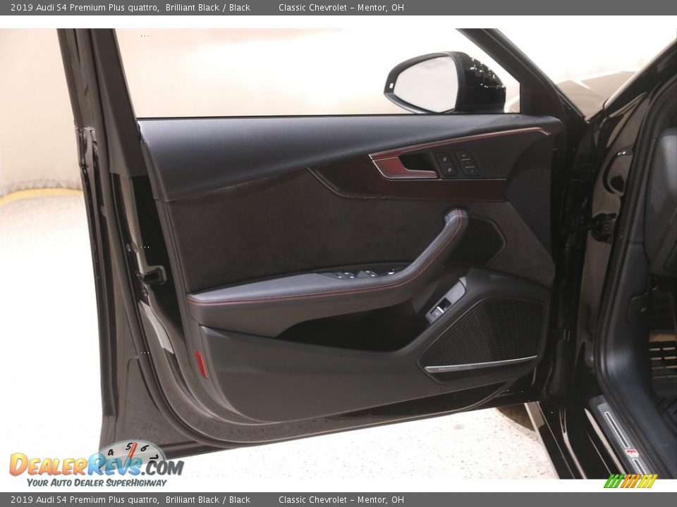 Door Panel of 2019 Audi S4 Premium Plus quattro Photo #4