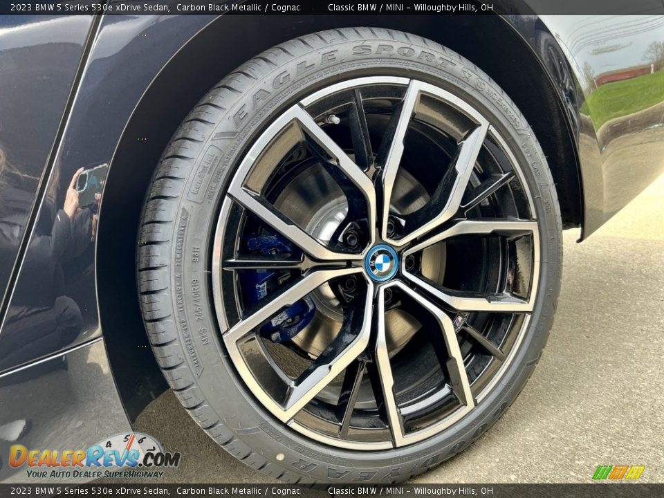 2023 BMW 5 Series 530e xDrive Sedan Carbon Black Metallic / Cognac Photo #2