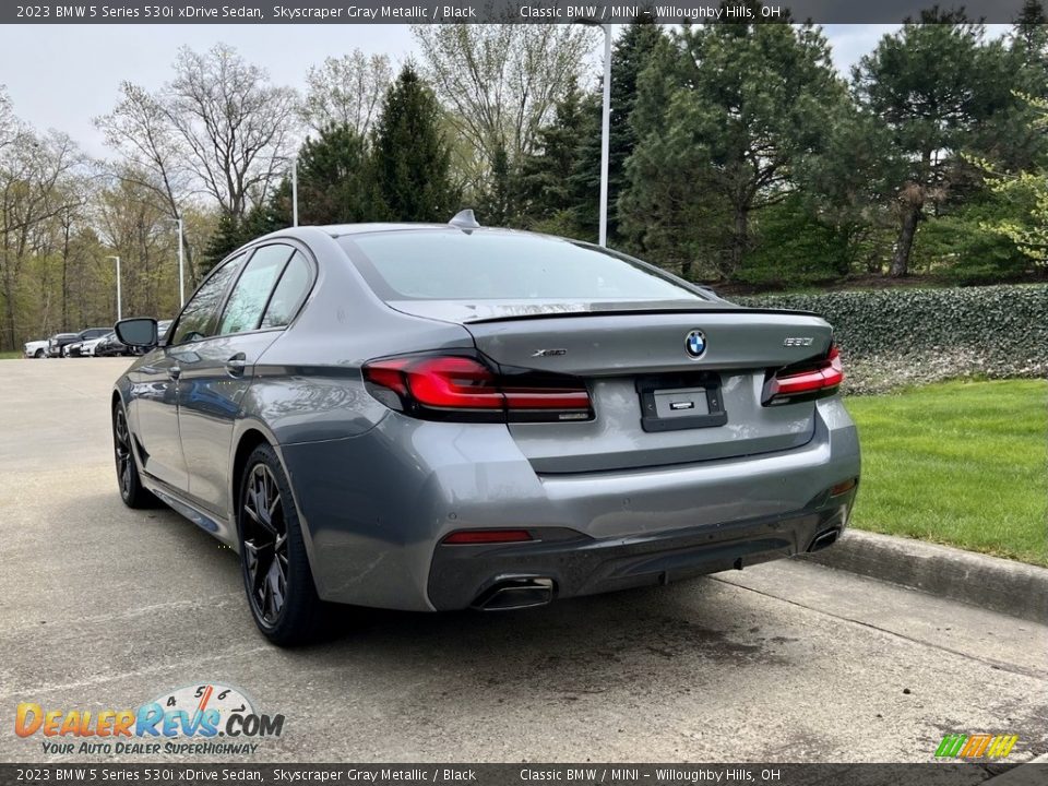 2023 BMW 5 Series 530i xDrive Sedan Skyscraper Gray Metallic / Black Photo #3