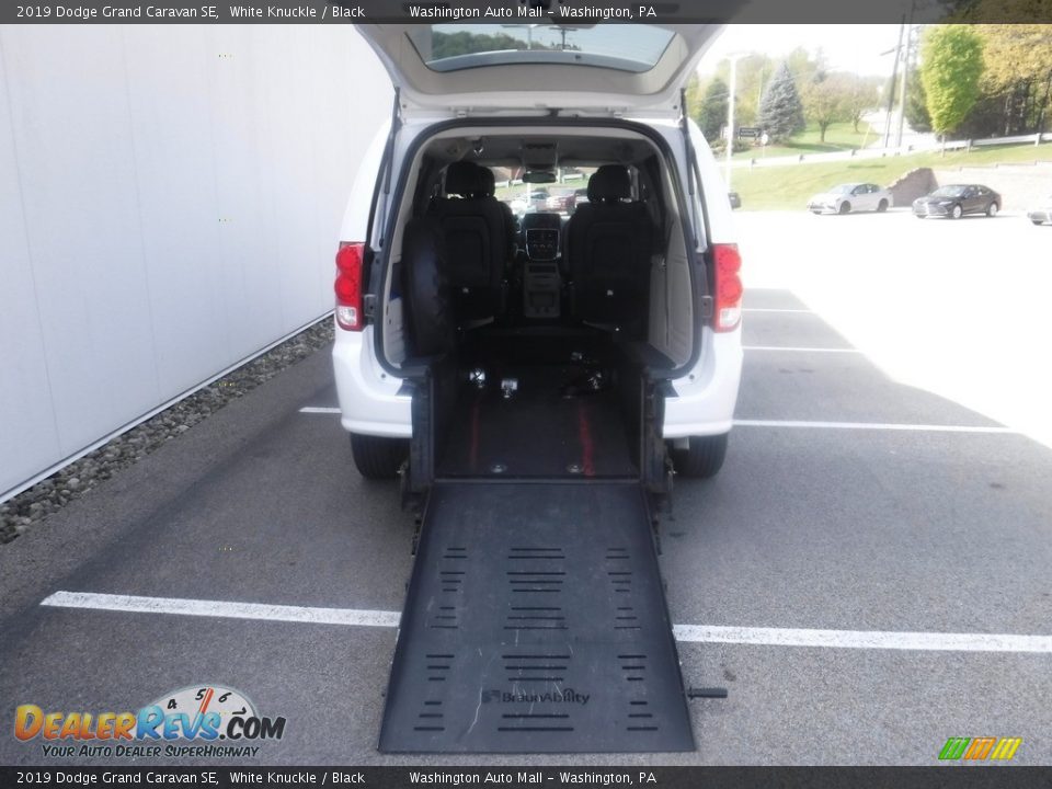 2019 Dodge Grand Caravan SE White Knuckle / Black Photo #29