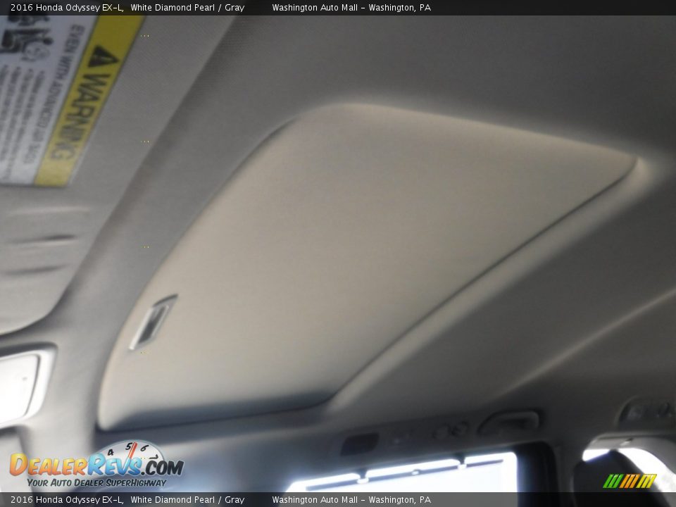 2016 Honda Odyssey EX-L White Diamond Pearl / Gray Photo #10