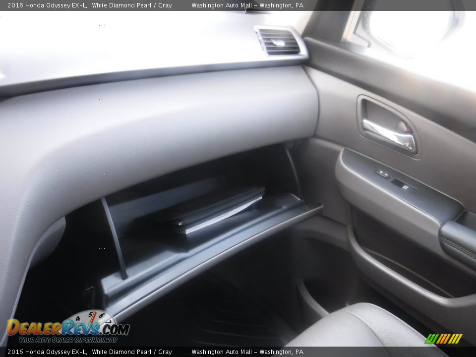 2016 Honda Odyssey EX-L White Diamond Pearl / Gray Photo #26