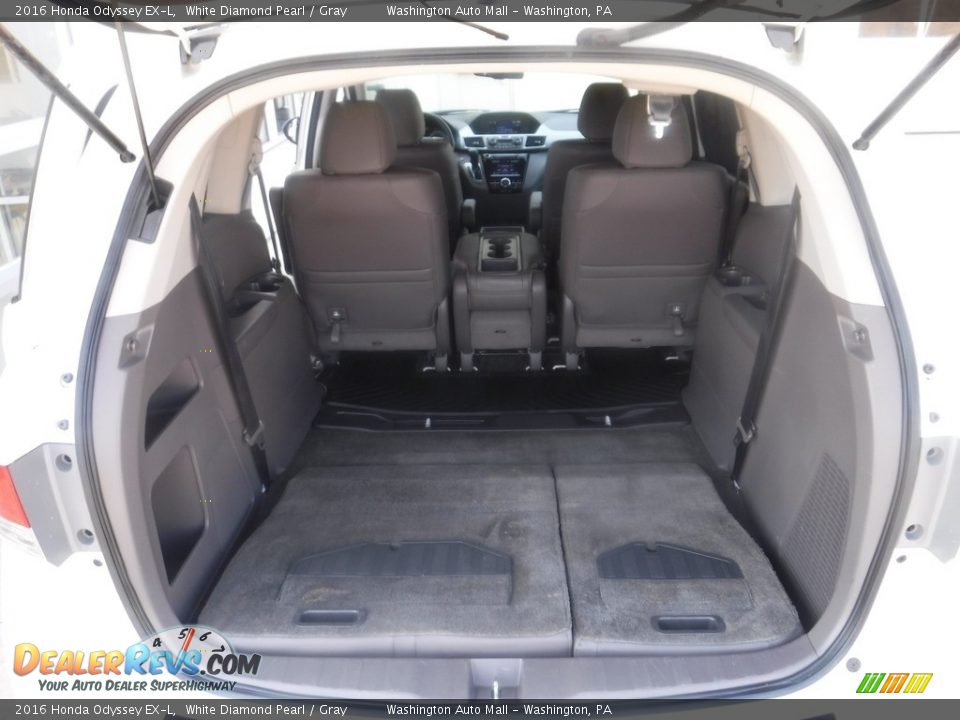 2016 Honda Odyssey EX-L White Diamond Pearl / Gray Photo #32