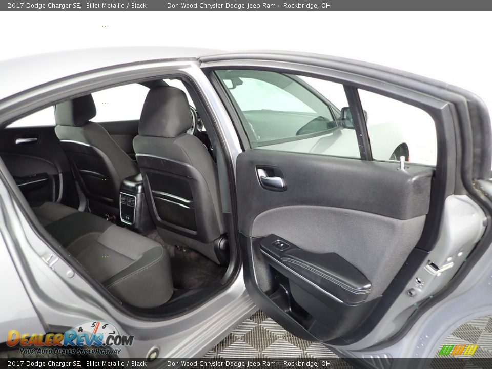 2017 Dodge Charger SE Billet Metallic / Black Photo #23