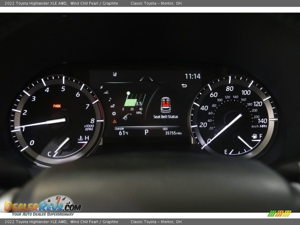 2022 Toyota Highlander XLE AWD Wind Chill Pearl / Graphite Photo #8