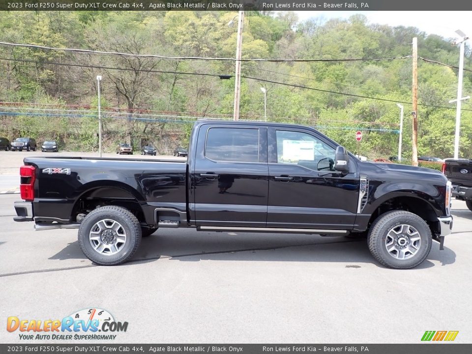 Agate Black Metallic 2023 Ford F250 Super Duty XLT Crew Cab 4x4 Photo #9