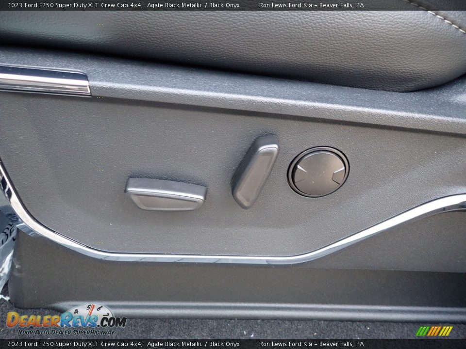 Front Seat of 2023 Ford F250 Super Duty XLT Crew Cab 4x4 Photo #19