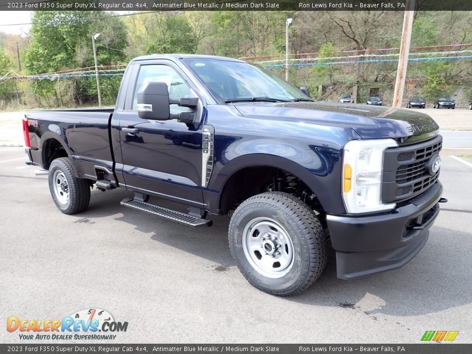 Front 3/4 View of 2023 Ford F350 Super Duty XL Regular Cab 4x4 Photo #2