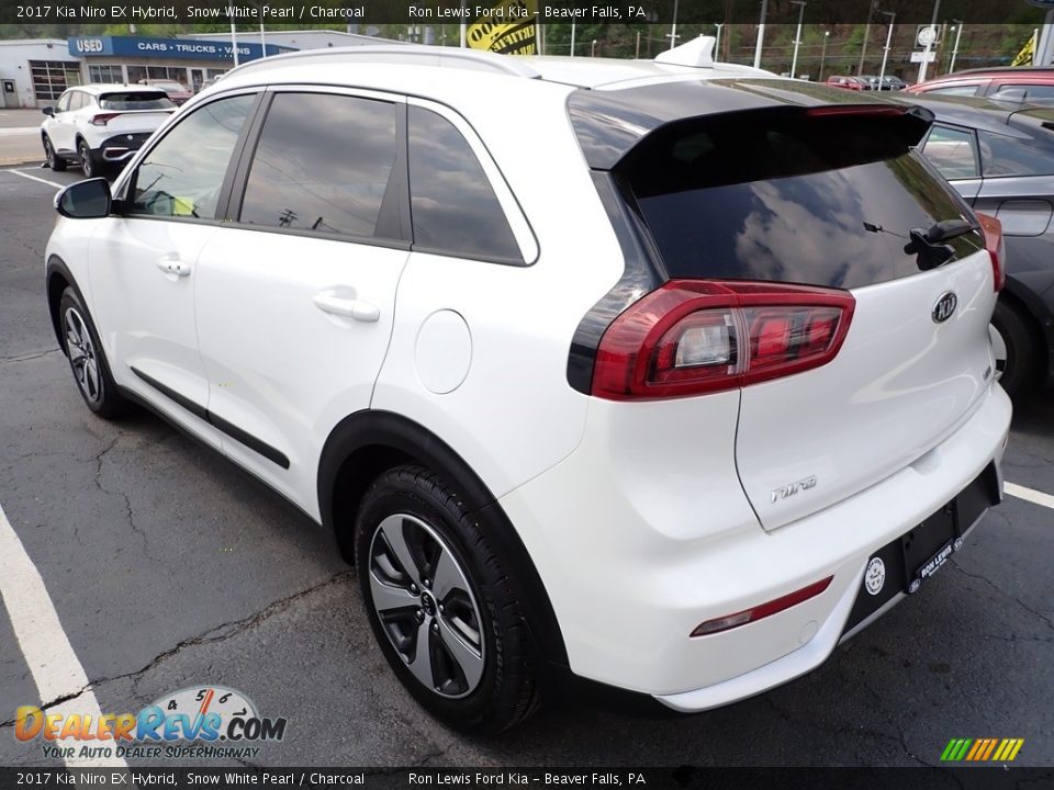 Snow White Pearl 2017 Kia Niro EX Hybrid Photo #6